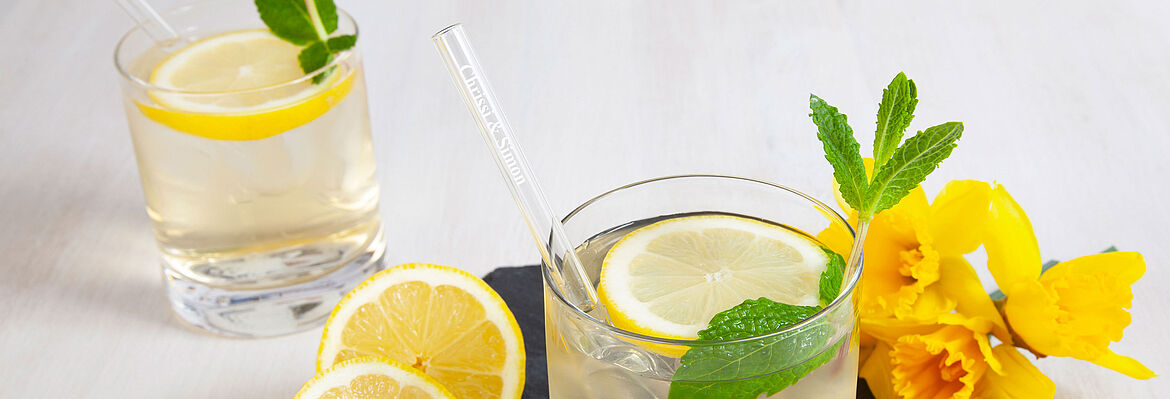 Personalisierte BarBaydos Trinkhalme aus Glas und Edelstahl - von Contento